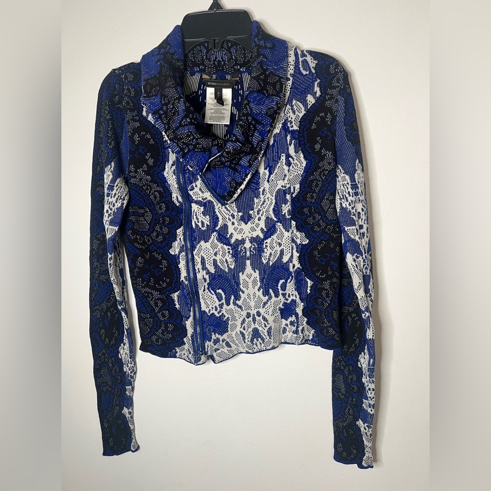 BCBGMaxAzria Black and Blue Knit Design sweater size XS